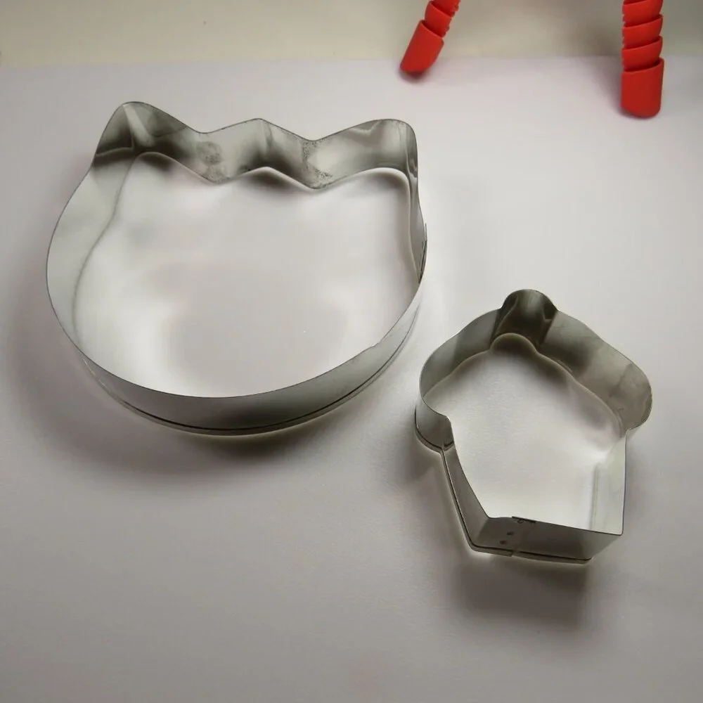 Cookie Cutters Metal Spring Lg Tulip & Cupcake